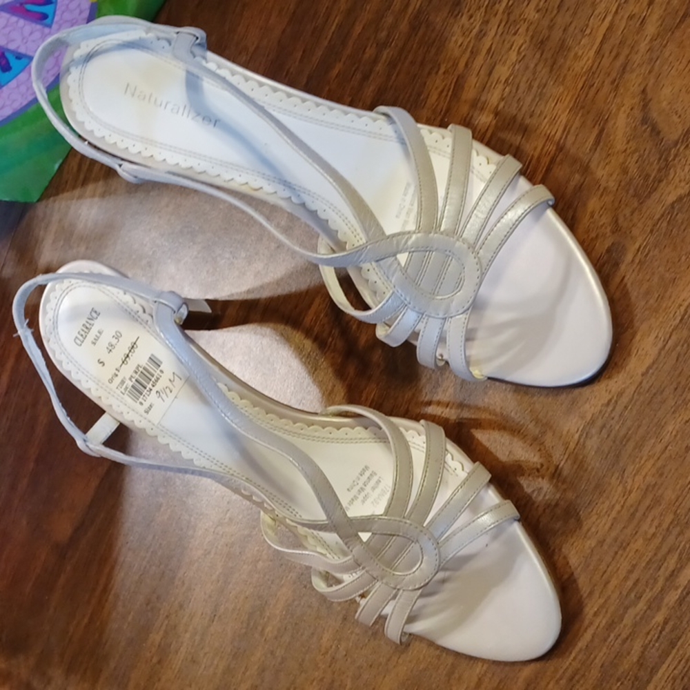 Naturalizer leather heels Sz. 9.5